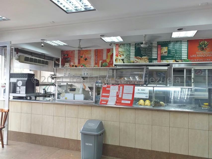 Comercial (Local Comercial) en Venta en La Atlantida, Vargas - 7