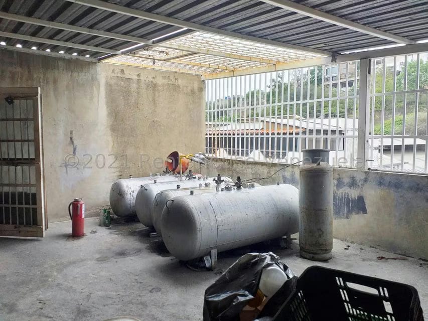 Comercial (Local Comercial) en Venta en La Atlantida, Vargas - 72