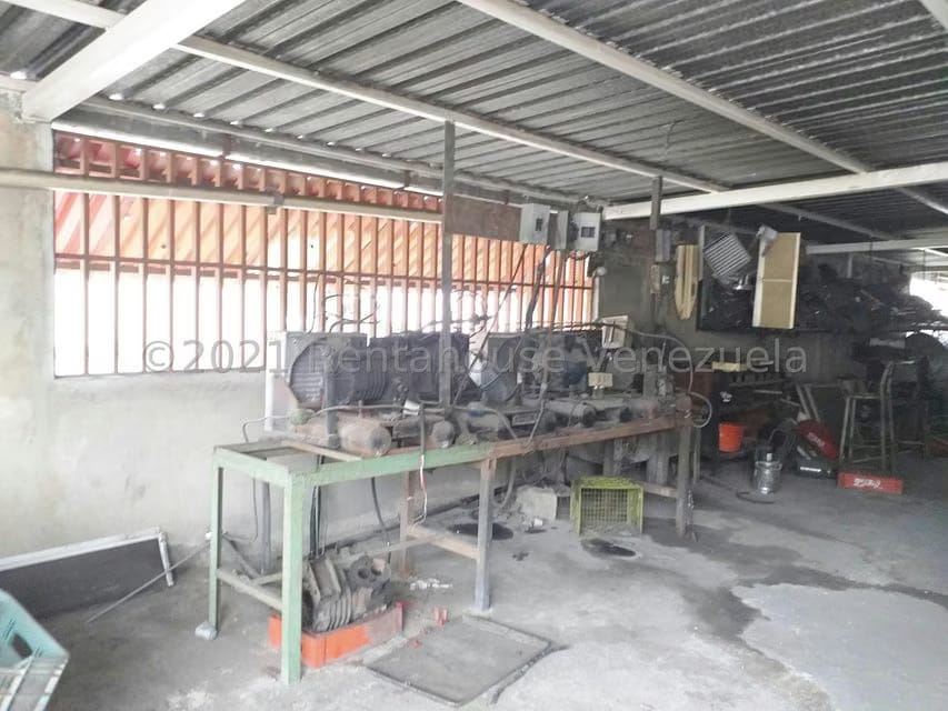 Comercial (Local Comercial) en Venta en La Atlantida, Vargas - 73