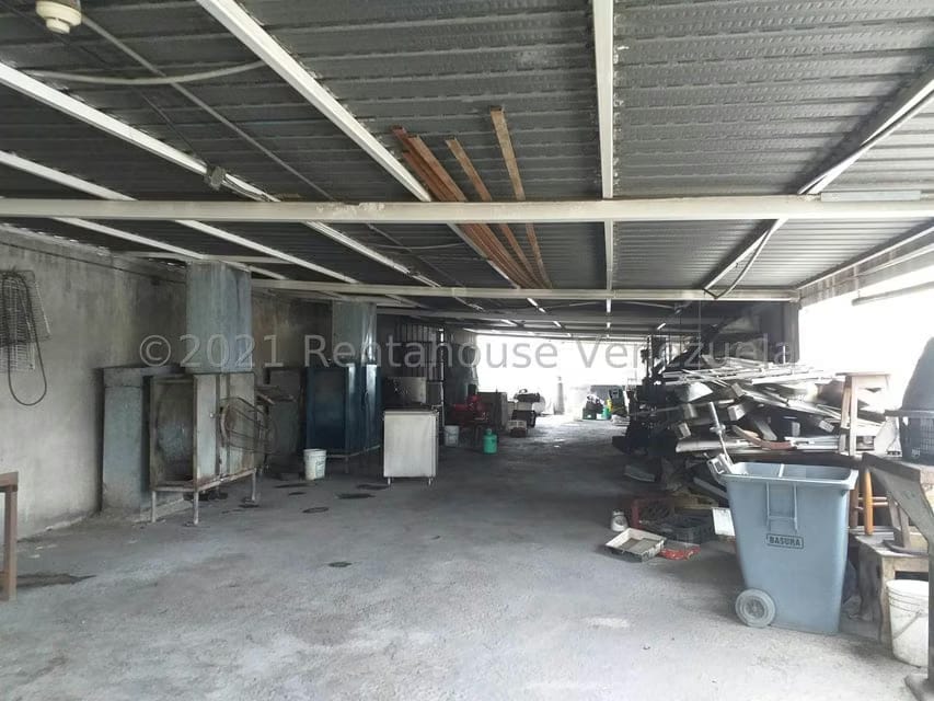 Comercial (Local Comercial) en Venta en La Atlantida, Vargas - 77