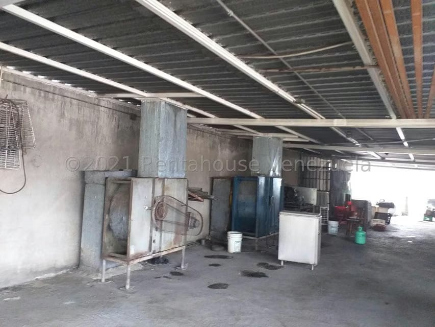 Comercial (Local Comercial) en Venta en La Atlantida, Vargas - 80