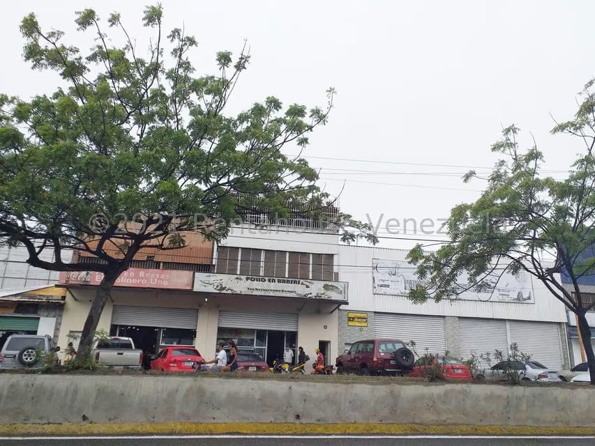 Comercial (Local Comercial) en Venta en La Atlantida, Vargas - 86