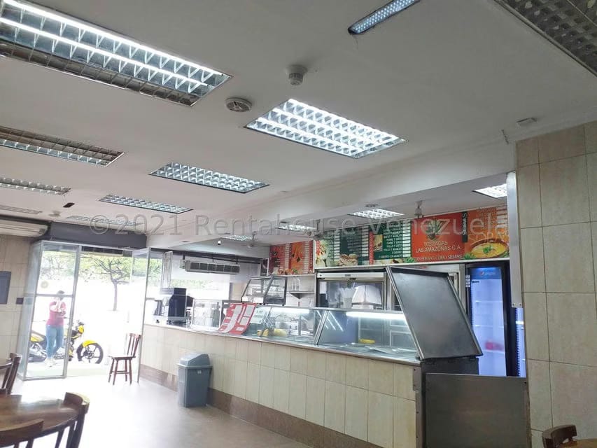 Comercial (Local Comercial) en Venta en La Atlantida, Vargas - 10