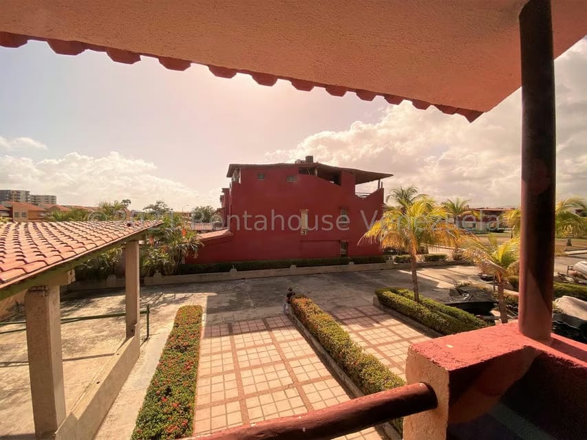 Townhouse (Multiples Niveles) en Venta en Puerto Encantado, Miranda - 42