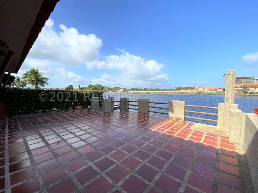 Townhouse (Multiples Niveles) en Venta en Puerto Encantado, Miranda - 53