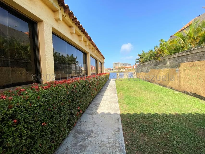 Townhouse (Multiples Niveles) en Venta en Puerto Encantado, Miranda - 57