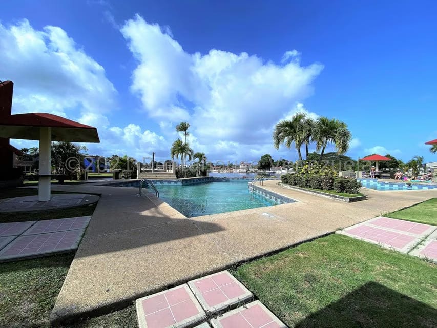 Townhouse (Multiples Niveles) en Venta en Puerto Encantado, Miranda - 58