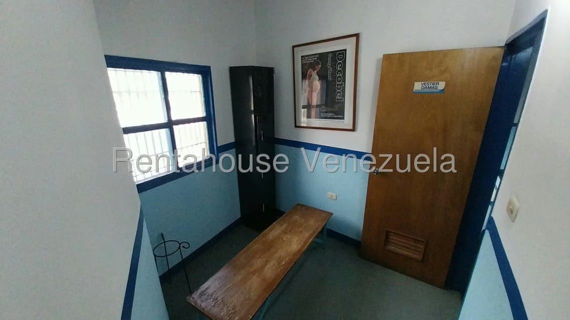 Comercial (Local Comercial) en Alquiler en Zona Este, Lara - 12