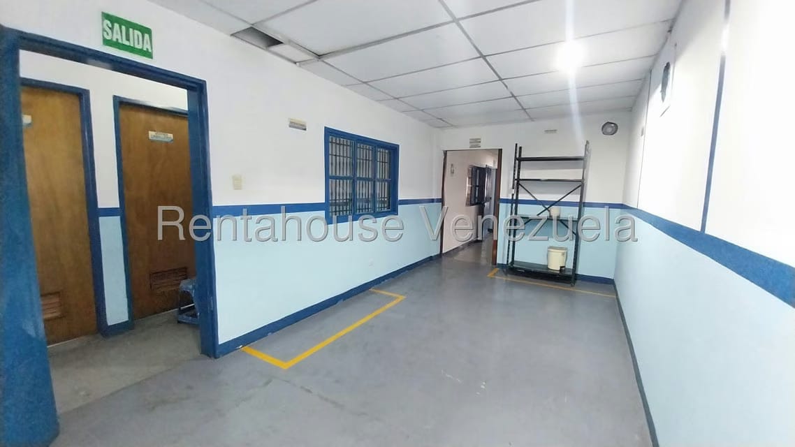 Comercial (Local Comercial) en Alquiler en Zona Este, Lara - 14