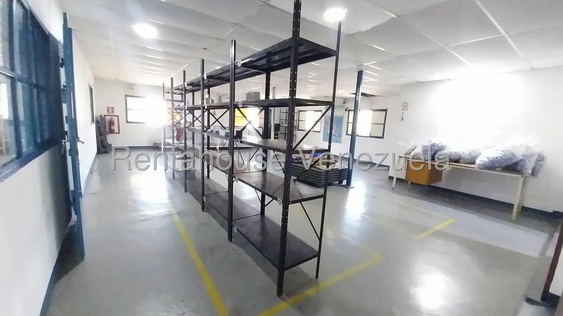 Comercial (Local Comercial) en Alquiler en Zona Este, Lara - 16