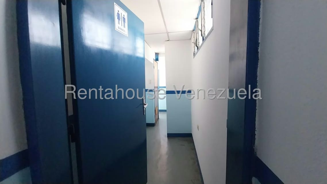 Comercial (Local Comercial) en Alquiler en Zona Este, Lara - 26
