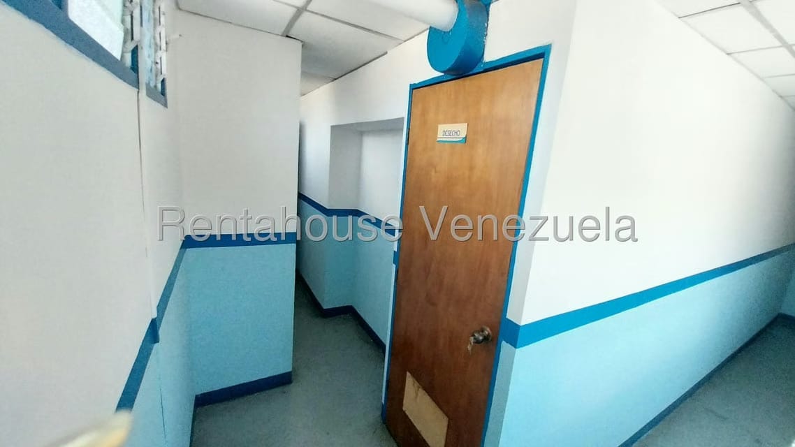 Comercial (Local Comercial) en Alquiler en Zona Este, Lara - 28