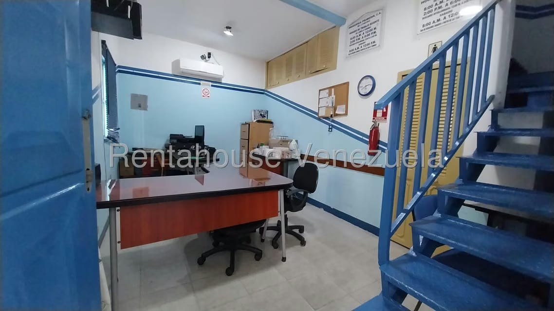 Comercial (Local Comercial) en Alquiler en Zona Este, Lara - 32