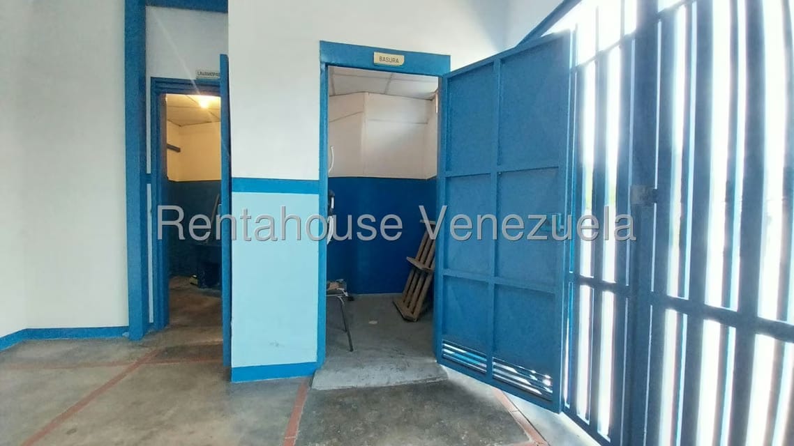 Comercial (Local Comercial) en Alquiler en Zona Este, Lara - 8