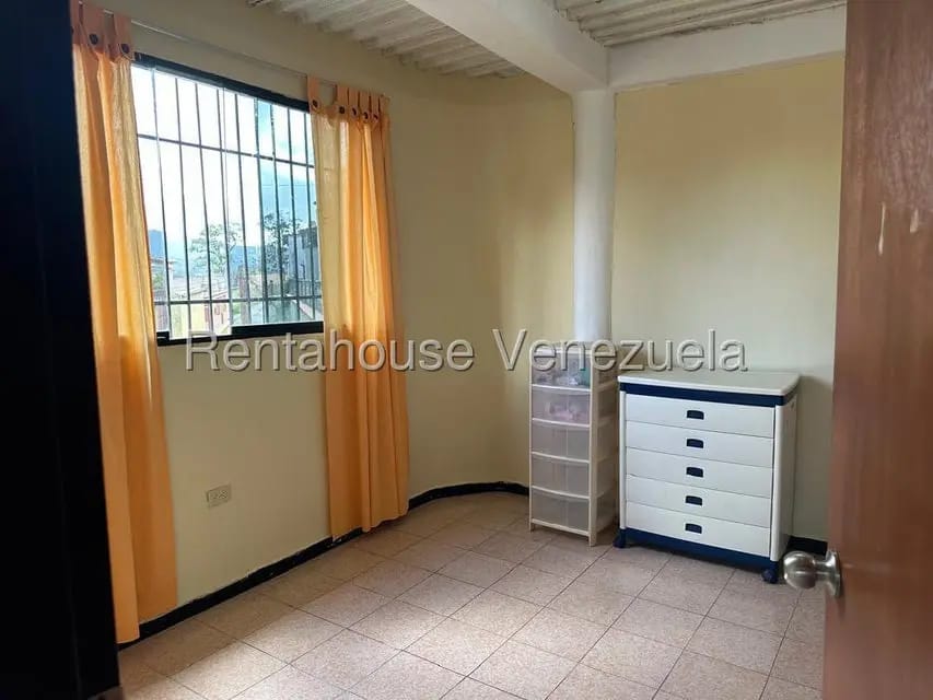 Casa (Multipes Niveles) en Venta en El Junko Country Club, Vargas - 11