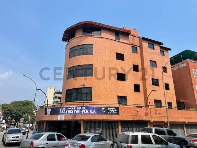 Excelente oficina de 65 mts2 en alquiler en Los Chaguaramos - 2