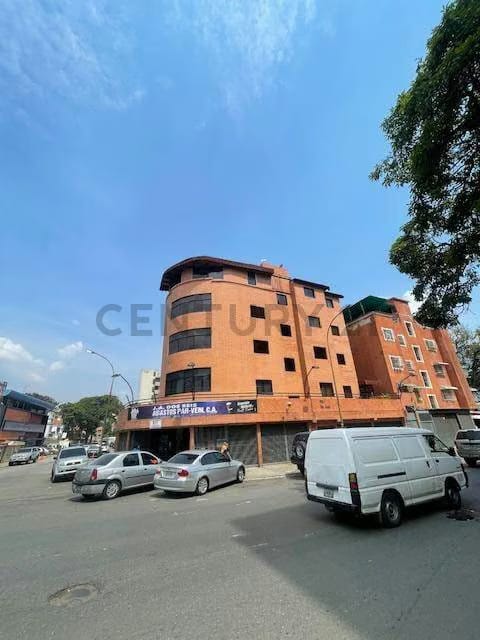 Excelente oficina de 65 mts2 en alquiler en Los Chaguaramos - 4