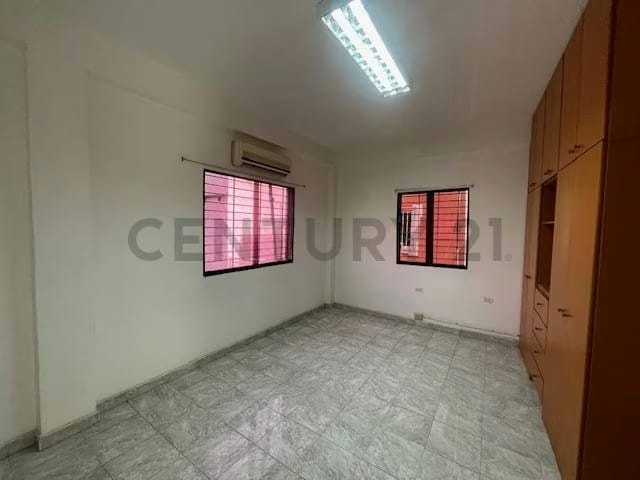 Excelente oficina de 65 mts2 en alquiler en Los Chaguaramos - 5