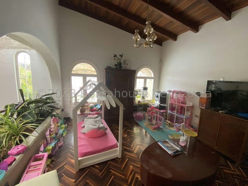 Casa (Multipes Niveles) en Venta en La Lagunita Country Club, Distrito Metropolitano - 36