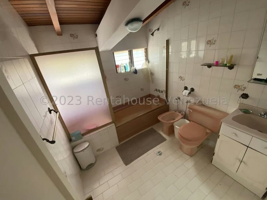 Casa (Multipes Niveles) en Venta en La Lagunita Country Club, Distrito Metropolitano - 39