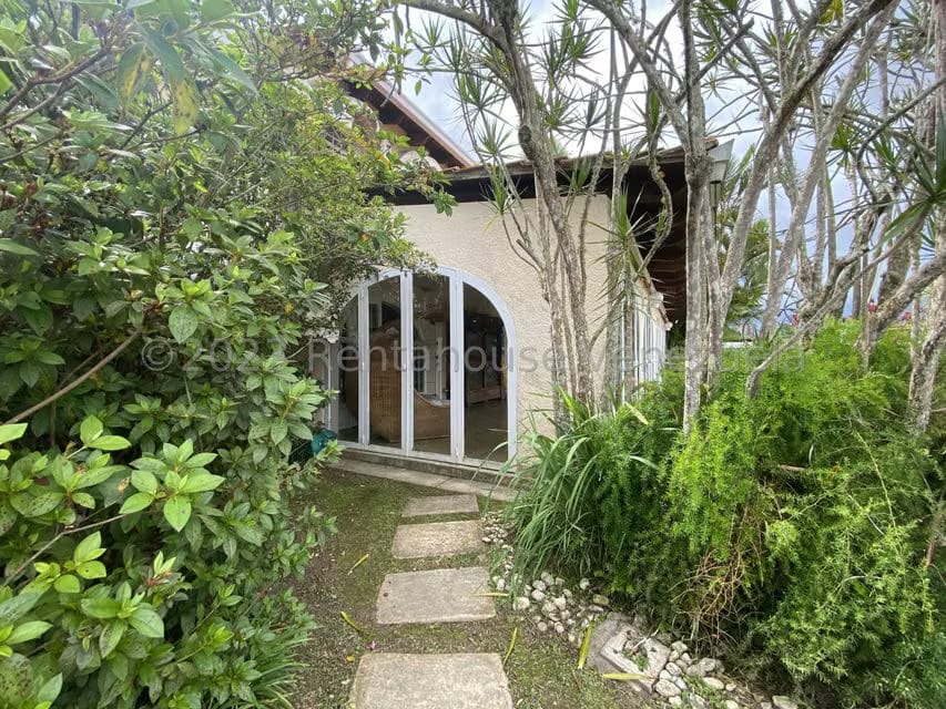 Casa (Multipes Niveles) en Venta en La Lagunita Country Club, Distrito Metropolitano - 5