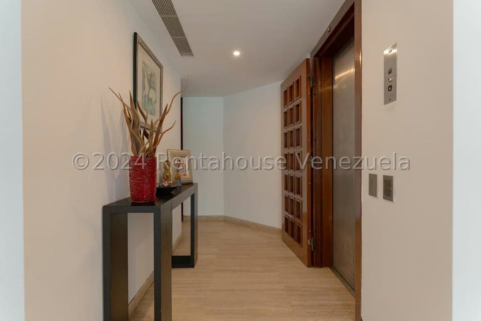 Apartamento (1 Nivel) en Venta en Lomas de La Lagunita, Distrito Metropolitano - 11