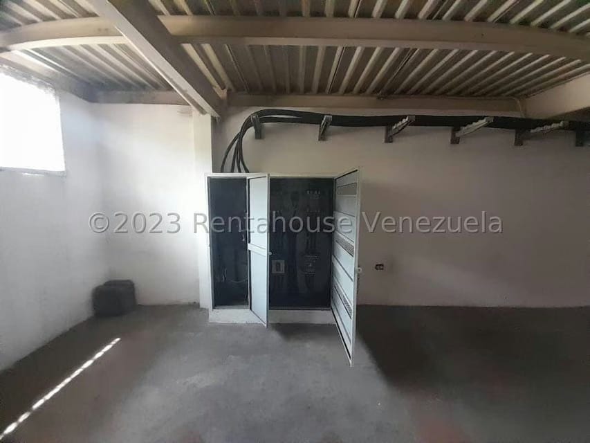 Comercial (Galpon - Deposito) en Alquiler en Antimano, Distrito Metropolitano - 14