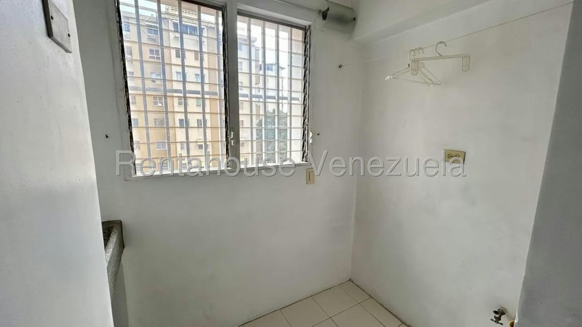 Apartamento (1 Nivel) en Alquiler en La Campiña, Distrito Metropolitano - 13