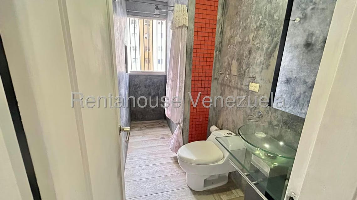 Apartamento (1 Nivel) en Alquiler en La Campiña, Distrito Metropolitano - 8