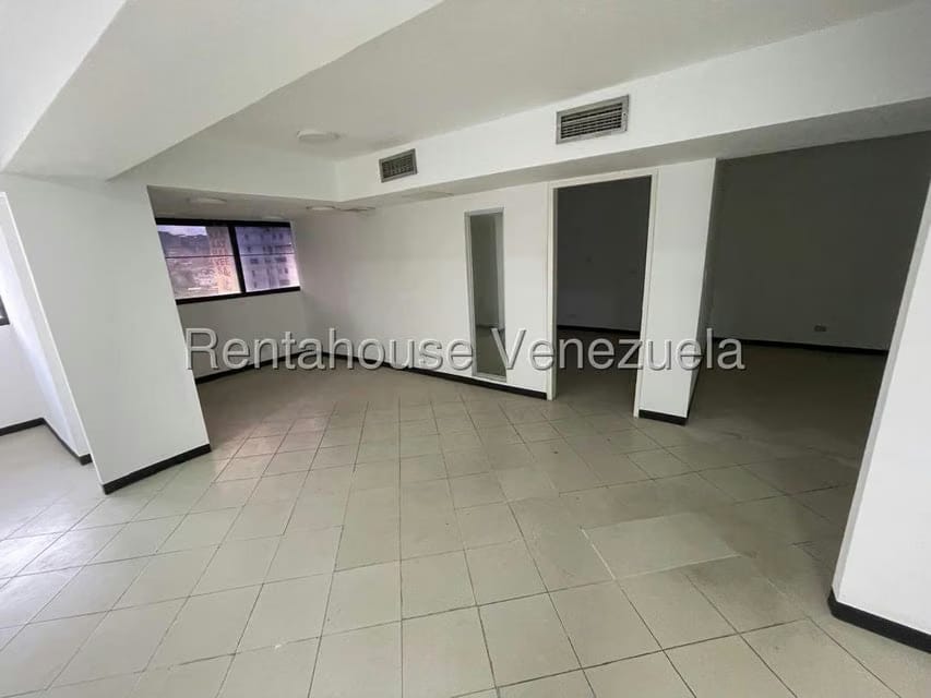 Comercial (Oficina) en Alquiler en La California Sur, Distrito Metropolitano - 18