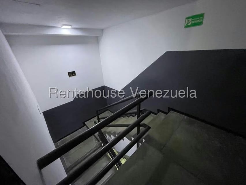 Comercial (Oficina) en Alquiler en La California Sur, Distrito Metropolitano - 25