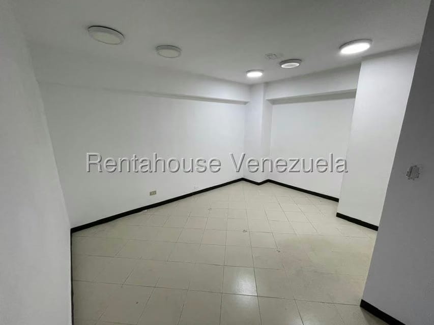 Comercial (Oficina) en Alquiler en La California Sur, Distrito Metropolitano - 7