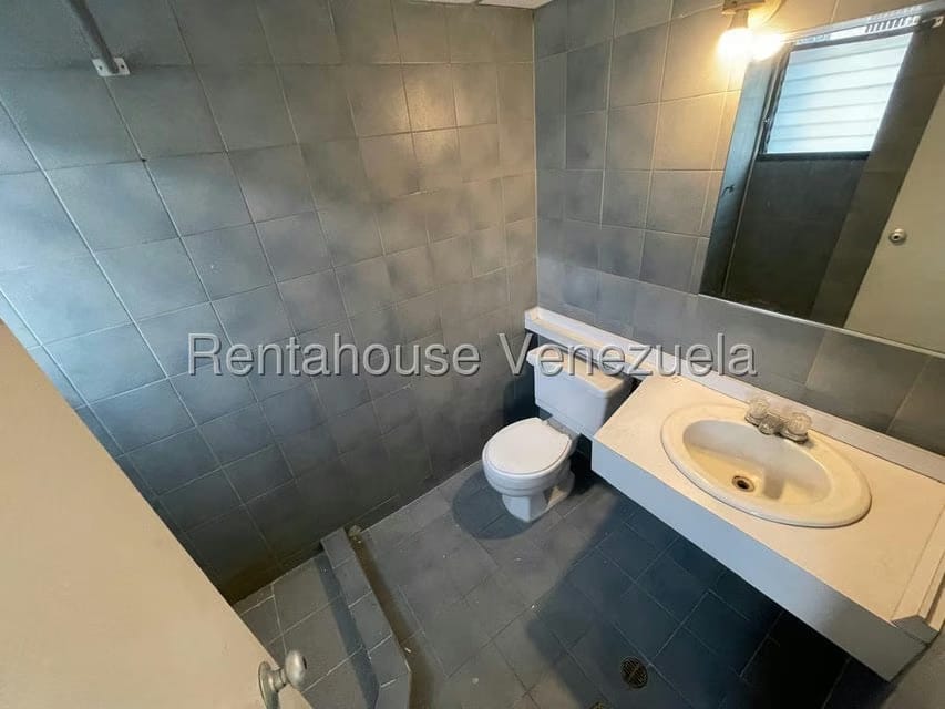 Comercial (Oficina) en Alquiler en La California Sur, Distrito Metropolitano - 10