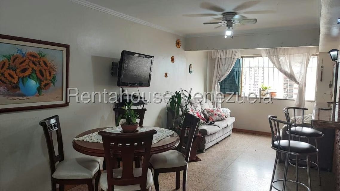 Apartamento (1 Nivel) en Venta en Parroquia Altagracia, Distrito Metropolitano - 6