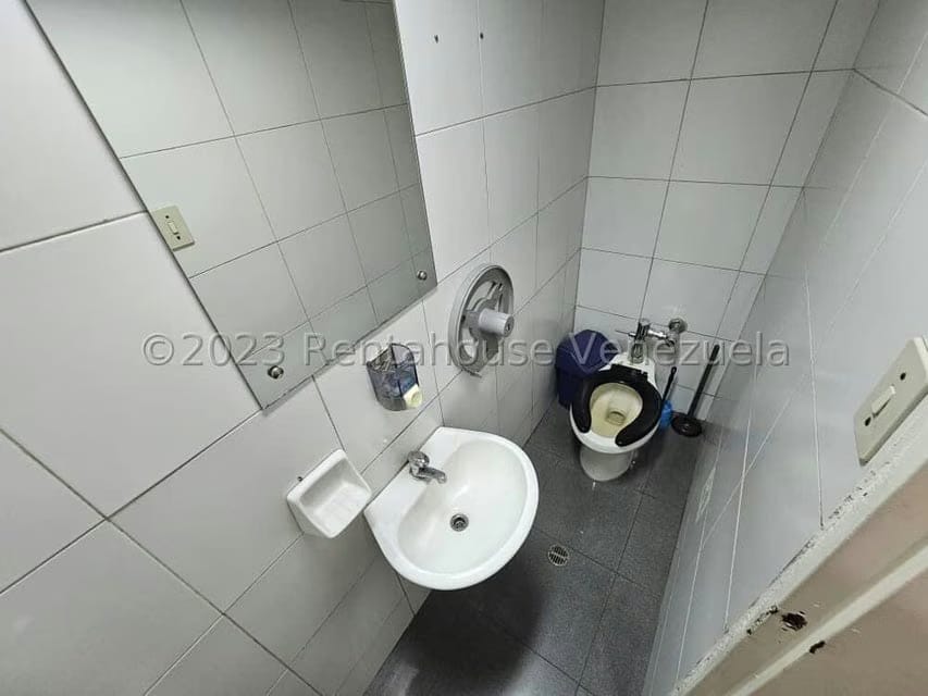 Comercial (Local Comercial) en Alquiler en Los Caobos, Distrito Metropolitano - 14