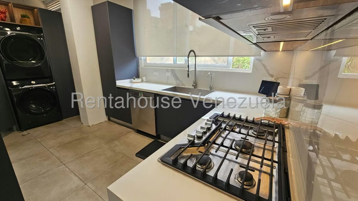 Apartamento (Penthouse) en Venta en Lomas del Sol, Distrito Metropolitano - 11