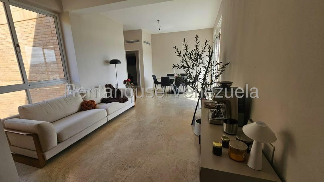 Apartamento (Penthouse) en Venta en Lomas del Sol, Distrito Metropolitano - 3