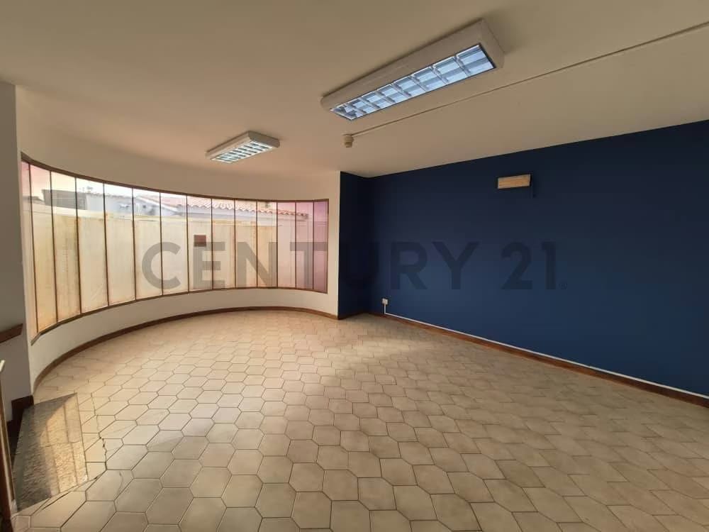 Century21 ofrece en venta Quinta para uso empresarial - 11