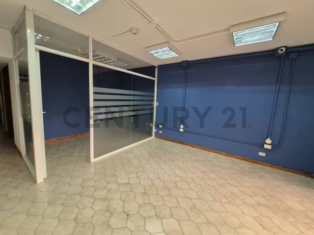 Century21 ofrece en venta Quinta para uso empresarial - 12