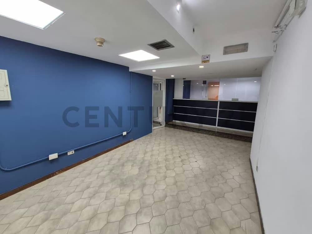 Century21 ofrece en venta Quinta para uso empresarial - 3