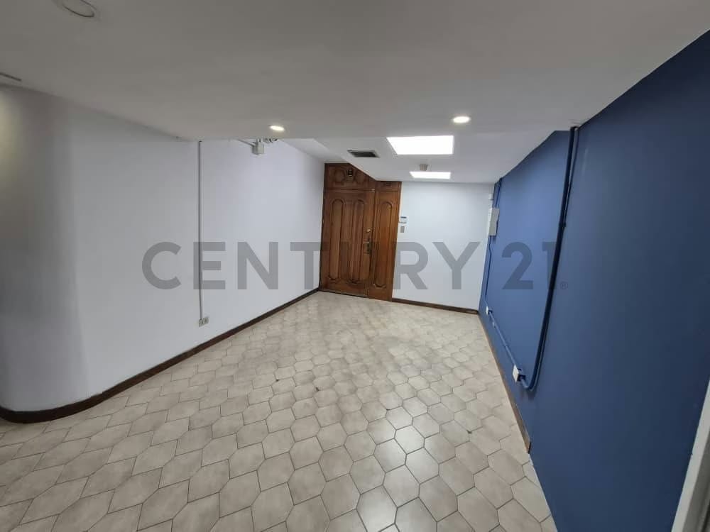 Century21 ofrece en venta Quinta para uso empresarial - 5