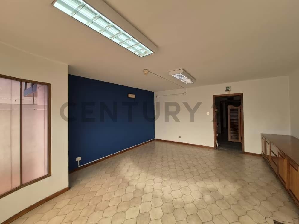 Century21 ofrece en venta Quinta para uso empresarial - 8