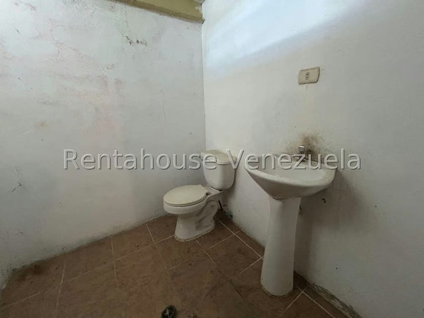 Comercial (Galpon - Deposito) en Alquiler en Parroquia Juan de Villegas, Lara - 18