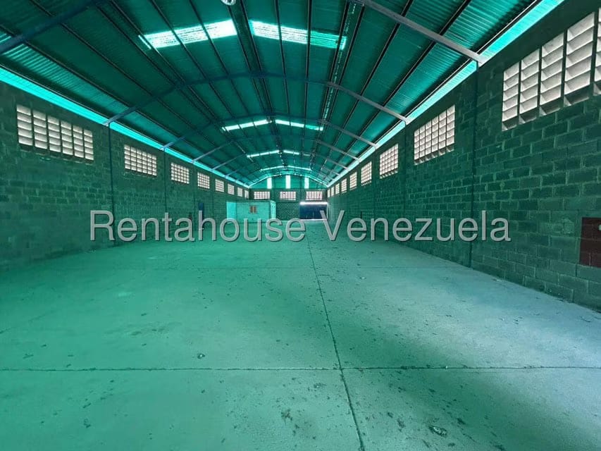 Comercial (Galpon - Deposito) en Alquiler en Parroquia Juan de Villegas, Lara - 9
