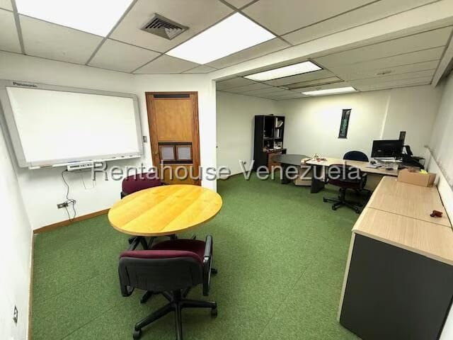 Comercial (Oficina) en Alquiler en Los Cortijos de Lourdes, Distrito Metropolitano - 17