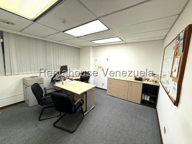 Comercial (Oficina) en Alquiler en Los Cortijos de Lourdes, Distrito Metropolitano - 20