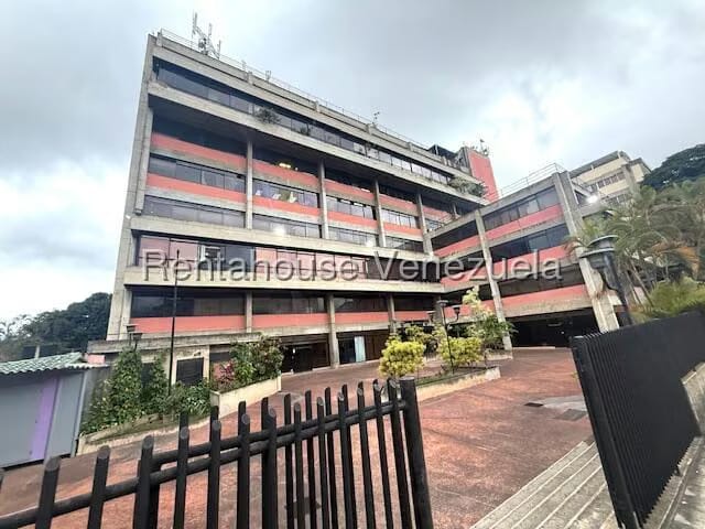 Comercial (Oficina) en Alquiler en Los Cortijos de Lourdes, Distrito Metropolitano - 7