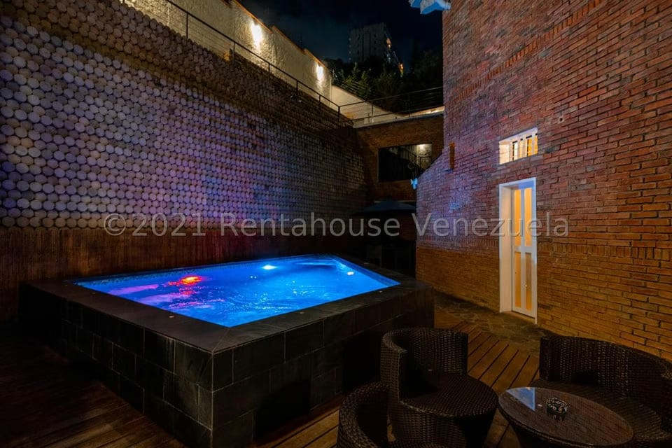 Casa (Multipes Niveles) en Venta en La Tahona, Distrito Metropolitano - 2