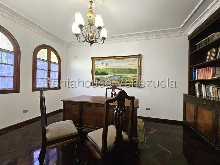 Casa (Multipes Niveles) en Venta en Colinas de La California, Distrito Metropolitano - 13