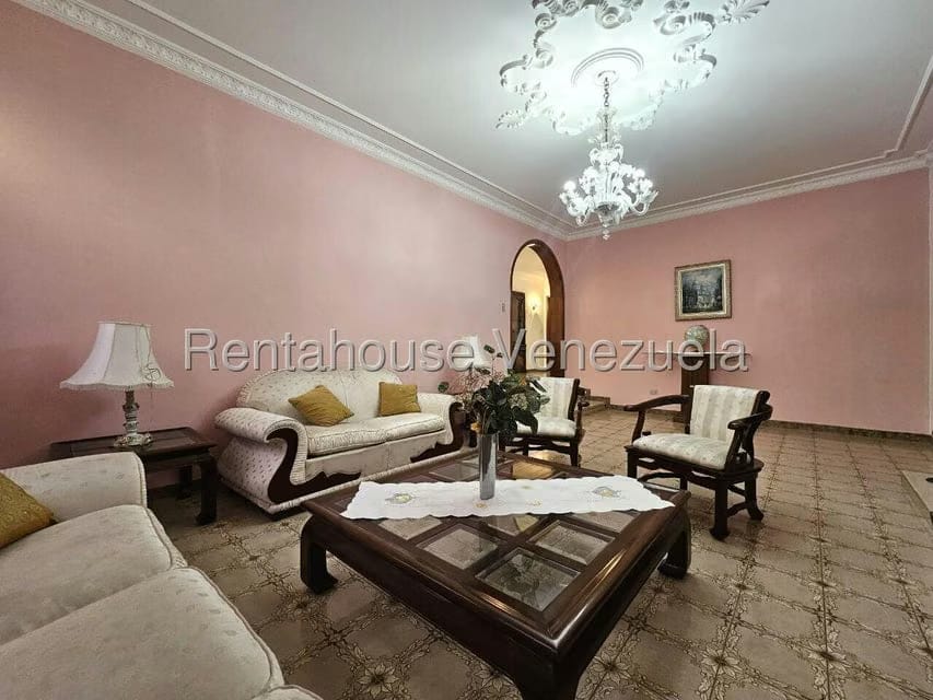 Casa (Multipes Niveles) en Venta en Colinas de La California, Distrito Metropolitano - 18